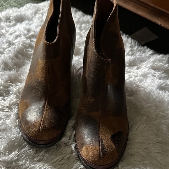 Donald J. Pliner Shoes - Donald J. Pliner Camouflage Brown Ankle Boots